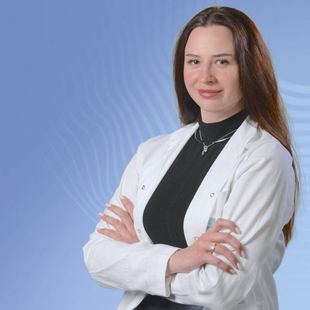 Dr Daniela Folić