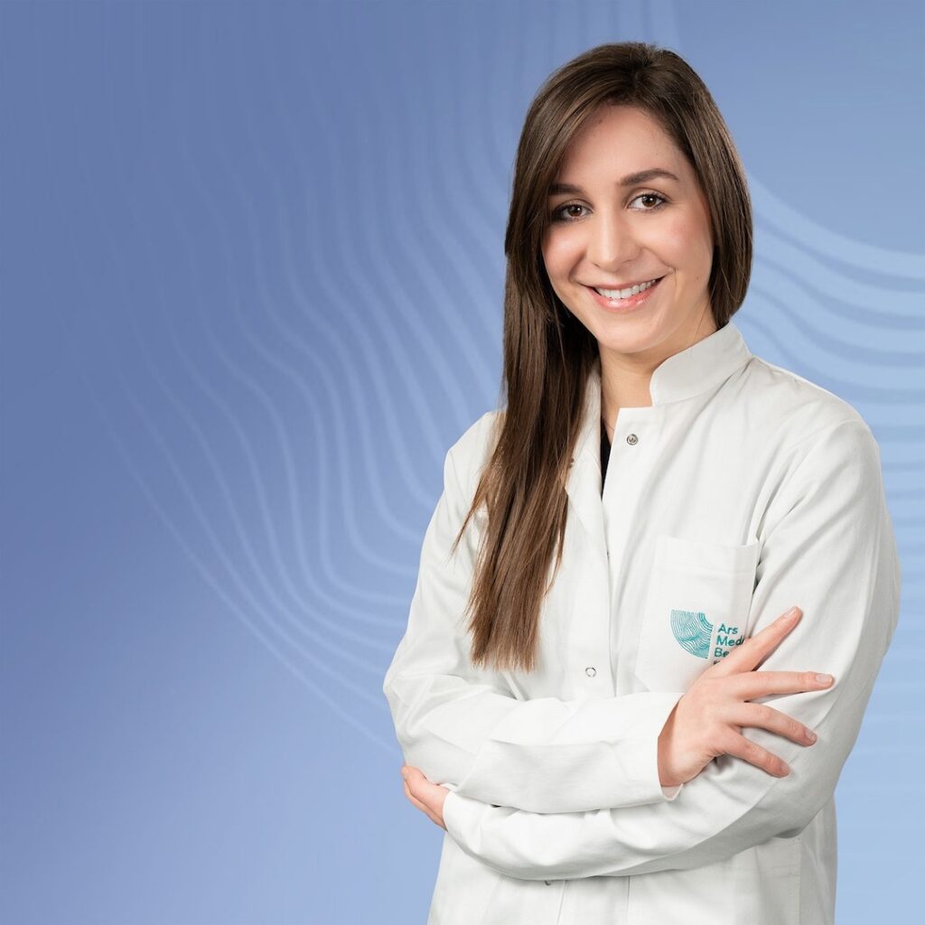Dr Natalija Ajdačić